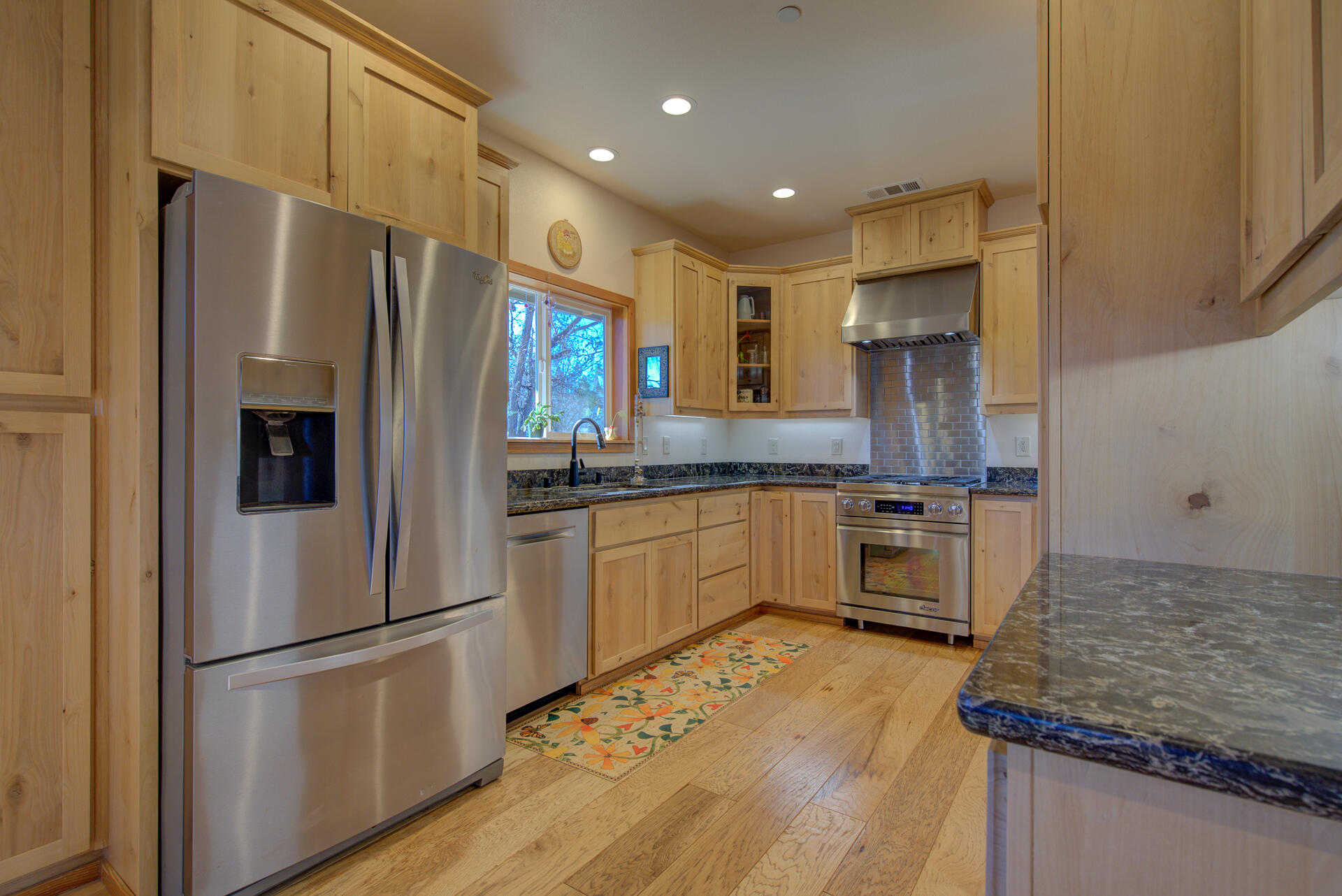 13575 English Way Oak Run, CA 96069 - Photo 16 of 56 Kitchen