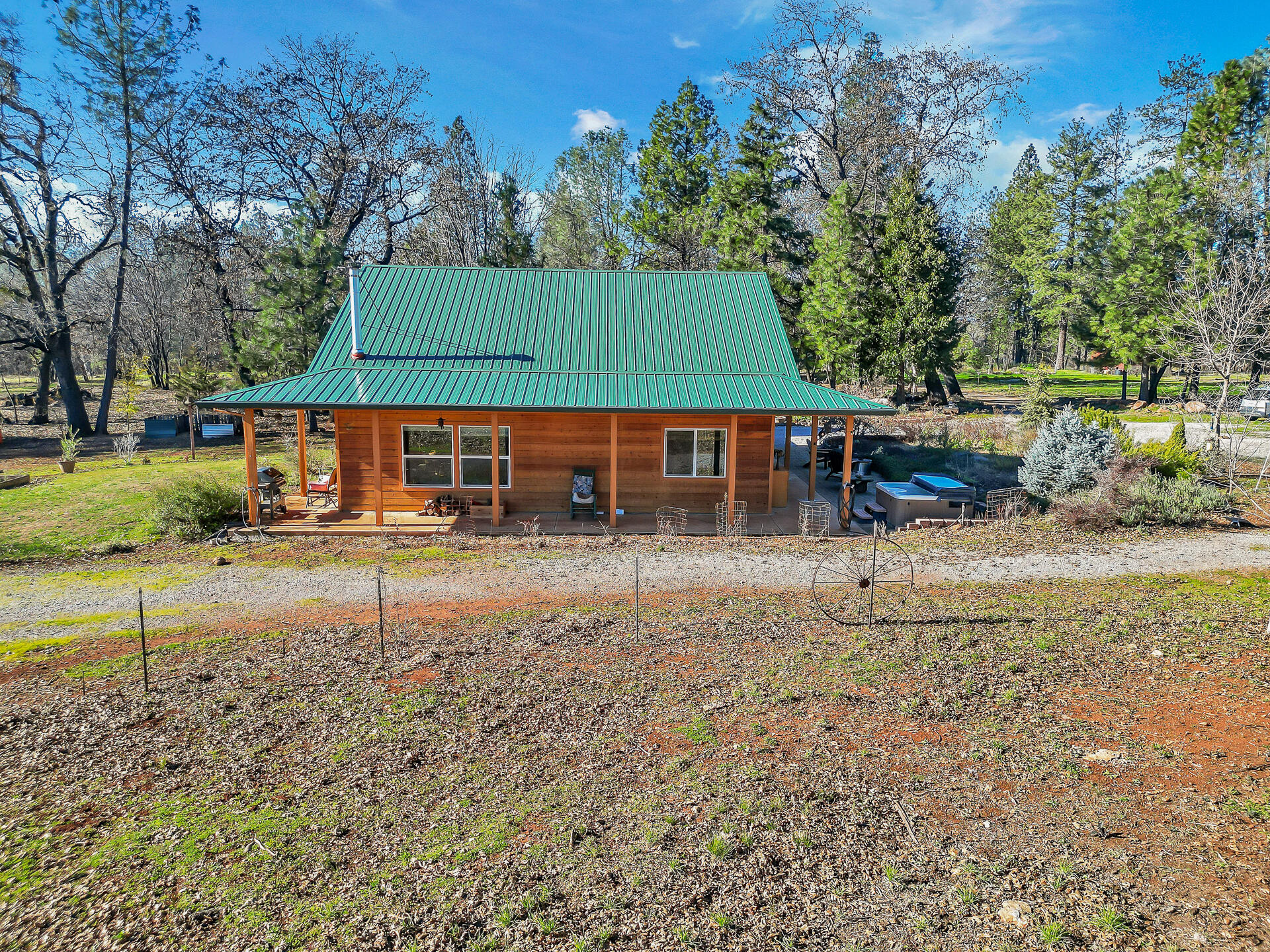 13575 English Way Oak Run, CA 96069 - Photo 37 of 56 Front