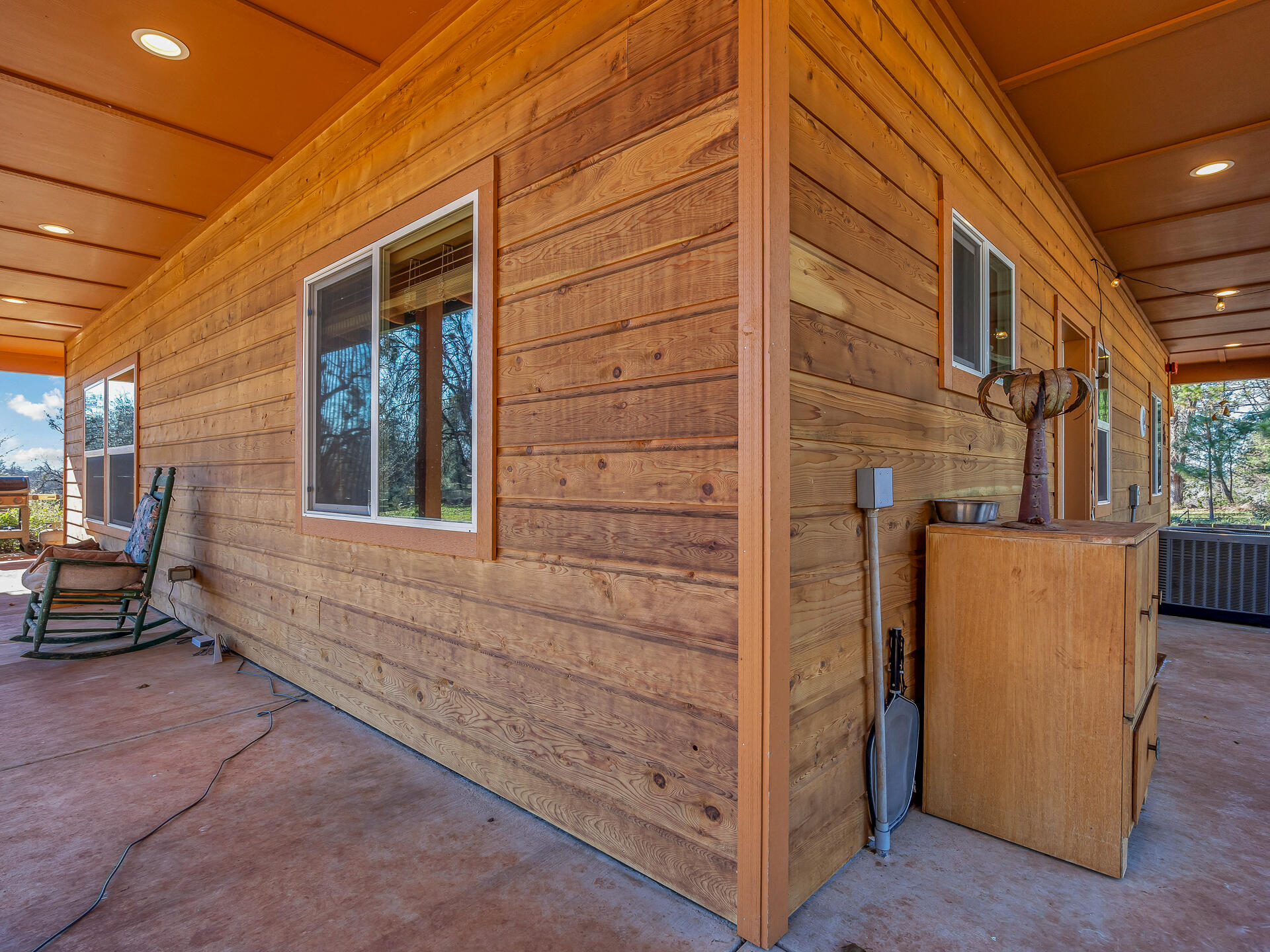 13575 English Way Oak Run, CA 96069 - Photo 5 of 56 Wrap Around