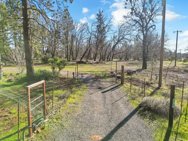 $475,000 | 13575 English Way, Oak Run, CA 96069