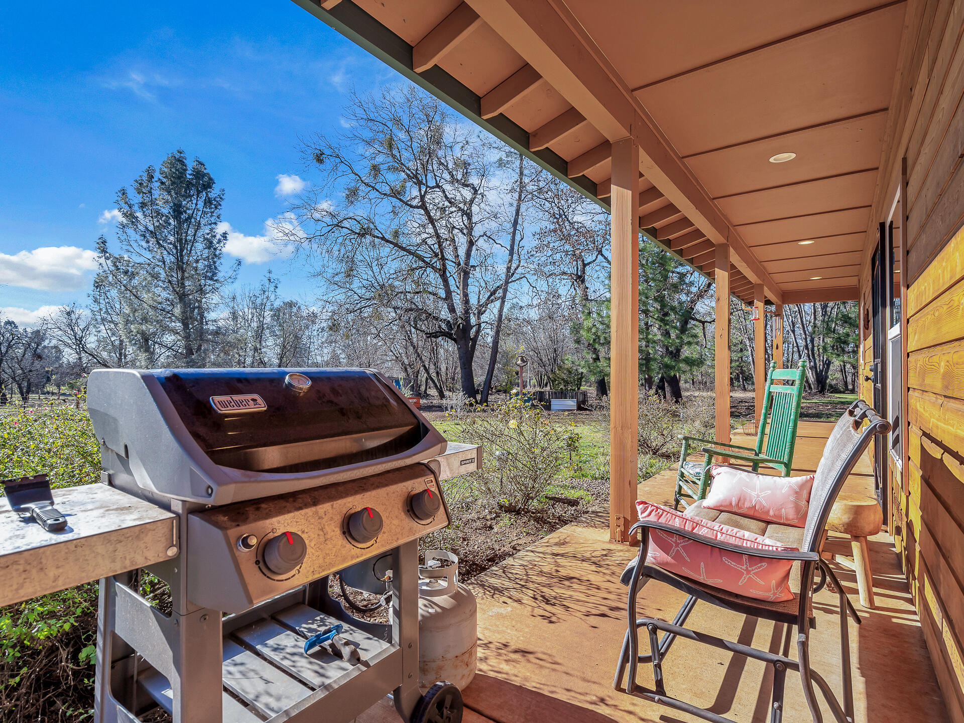 13575 English Way Oak Run, CA 96069 - Photo 8 of 56 a view of a chairs and table in the patio