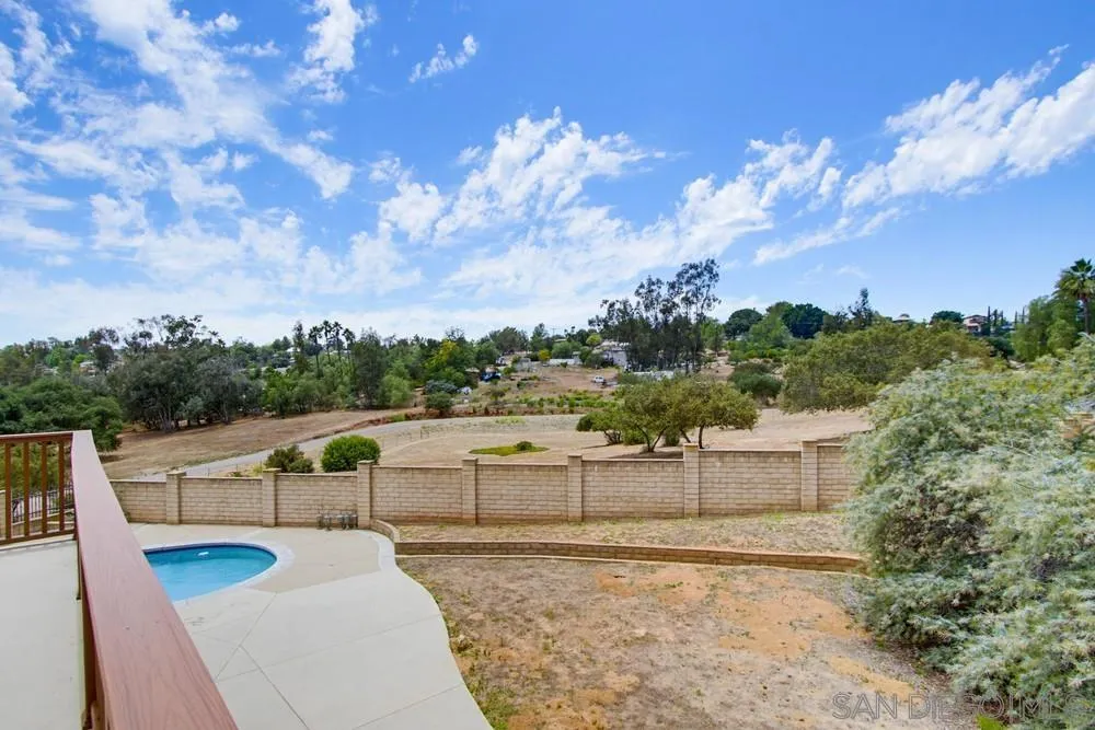 171 Dawn View Way El Cajon, CA 92021 - Photo 40 of 75