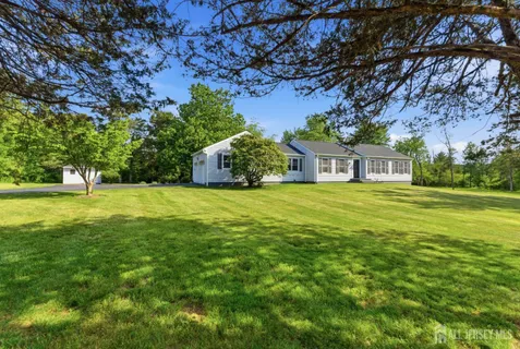 $750,000 | 7 Smith Branch Road, Whitehouse Station, NJ 08889