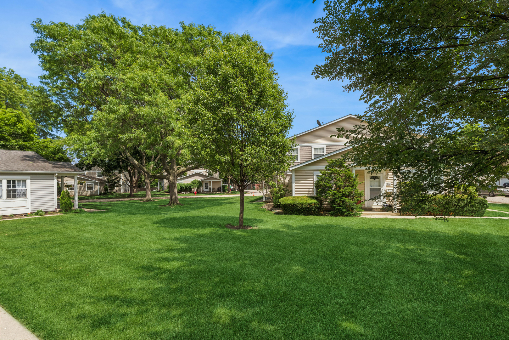 1237 Oboe Court Wheeling, IL 60090 - Photo 16 of 18