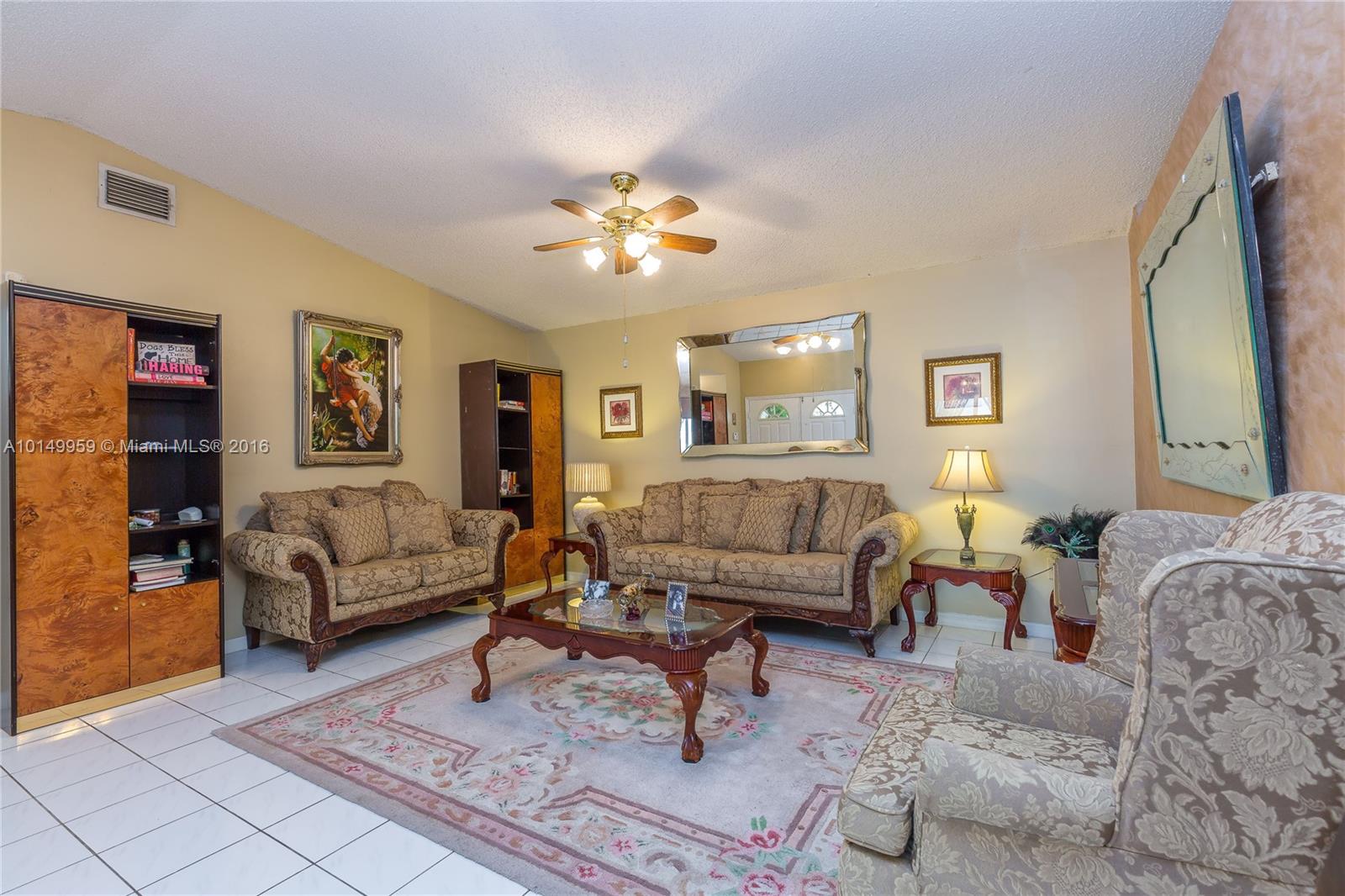 9349 Southwest 154th Avenue Miami, FL 33196 - Photo 13 of 19