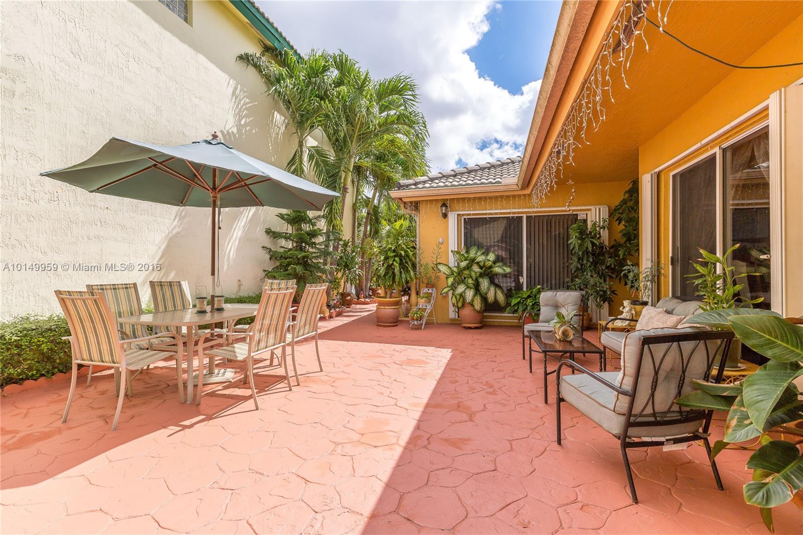 9349 Southwest 154th Avenue Miami, FL 33196 - Photo 2 of 19