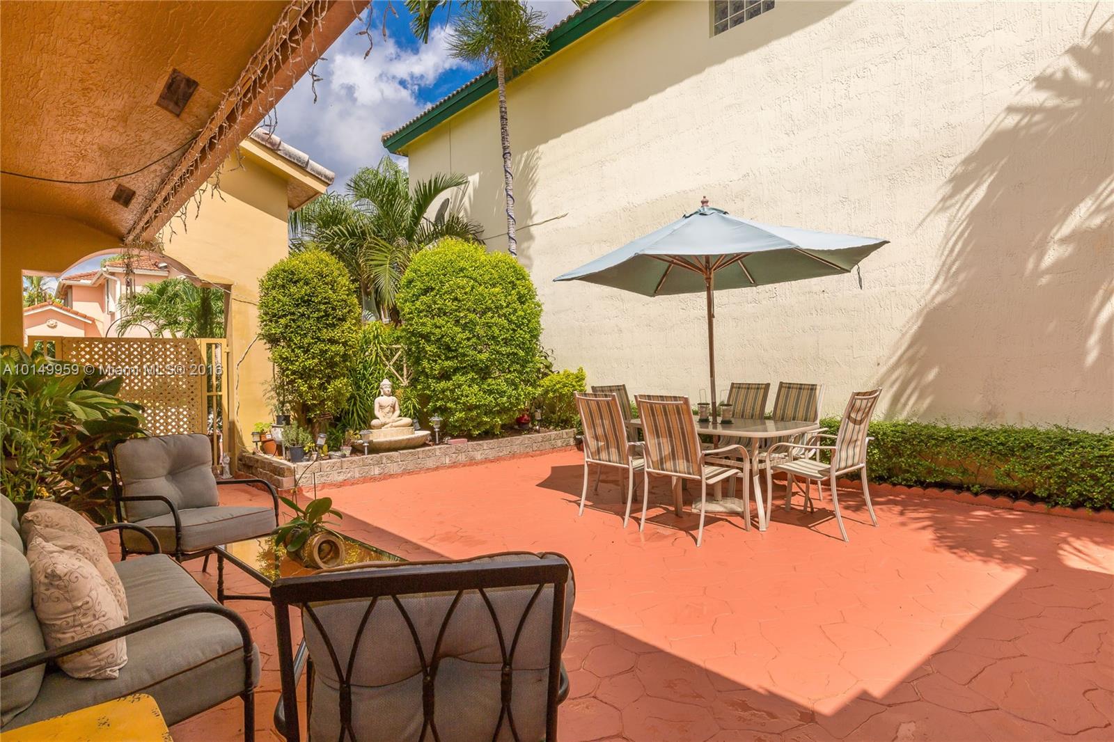 9349 Southwest 154th Avenue Miami, FL 33196 - Photo 3 of 19