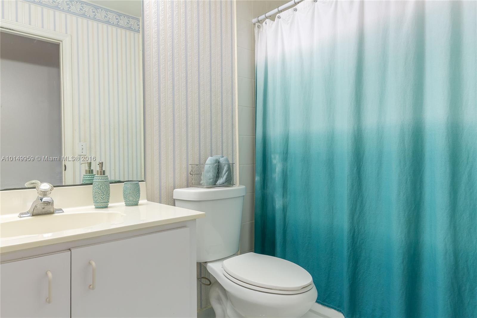 9349 Southwest 154th Avenue Miami, FL 33196 - Photo 6 of 19