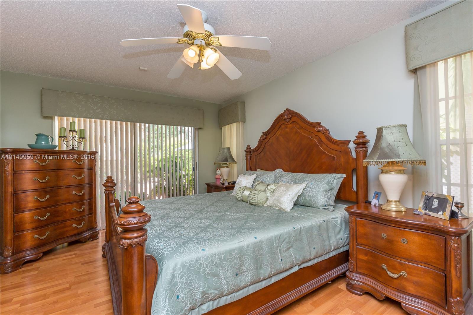 9349 Southwest 154th Avenue Miami, FL 33196 - Photo 7 of 19