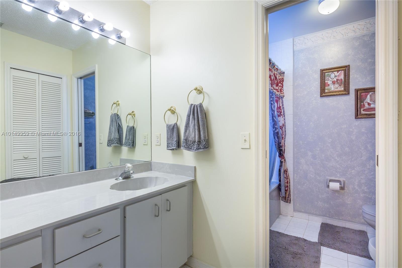 9349 Southwest 154th Avenue Miami, FL 33196 - Photo 10 of 19