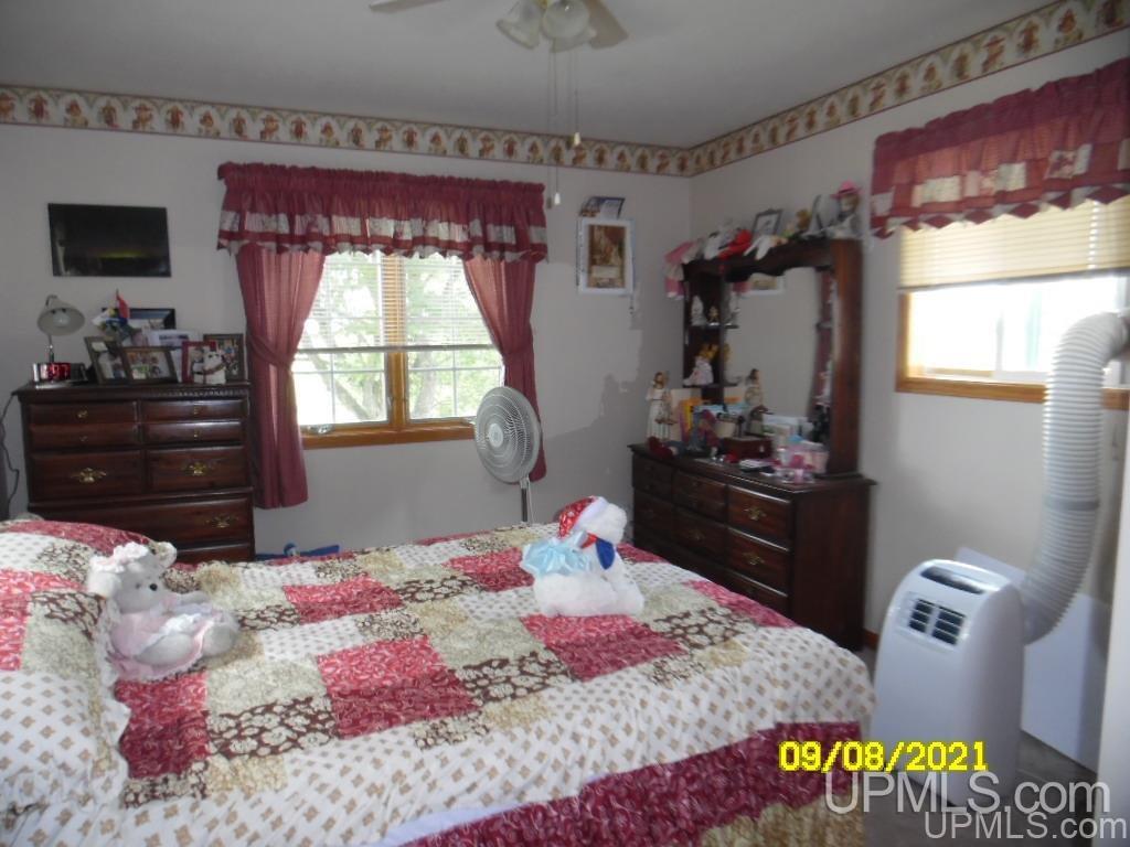 9689 Co Road Rapid River, MI 49878 - Photo 11 of 27
