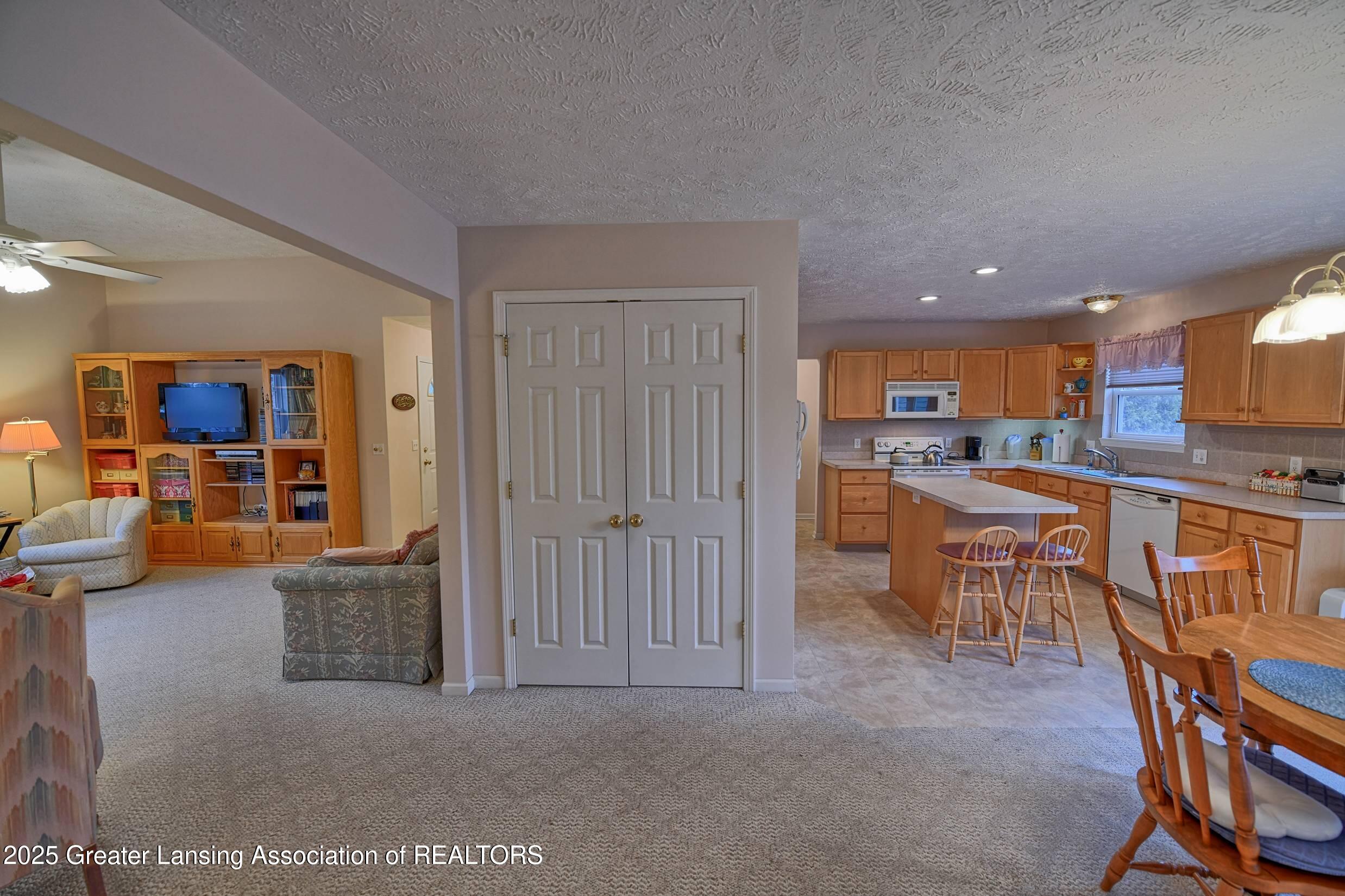 1628 Hagadorn Road Mason, MI 48854 - Photo 13 of 37 Hagadorn Rd_10