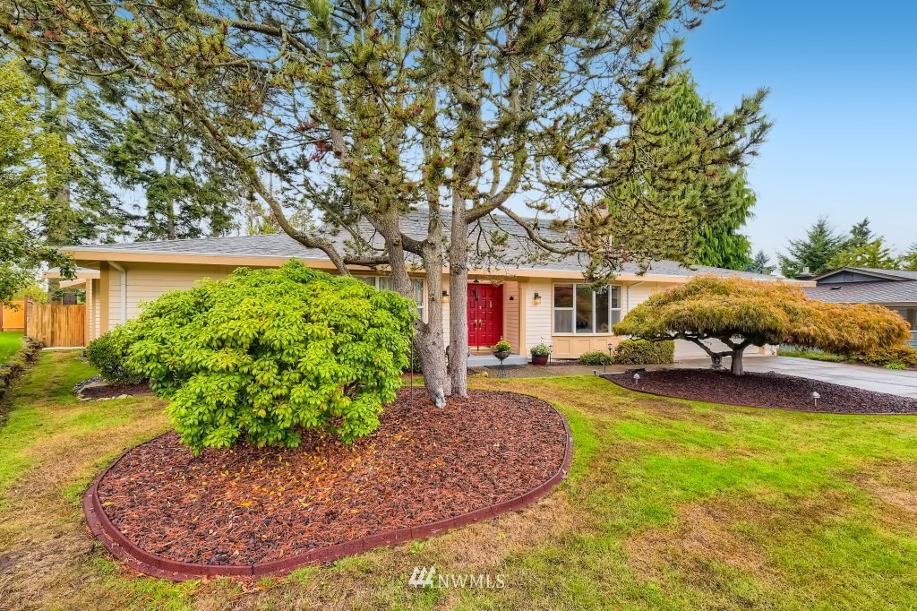32219 22nd Avenue Southwest Federal Way, WA 98023 - Photo 2 of 36 a view of a house with backyard