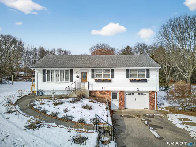 $399,900 | 1 River Street, Pawcatuck, CT 06379