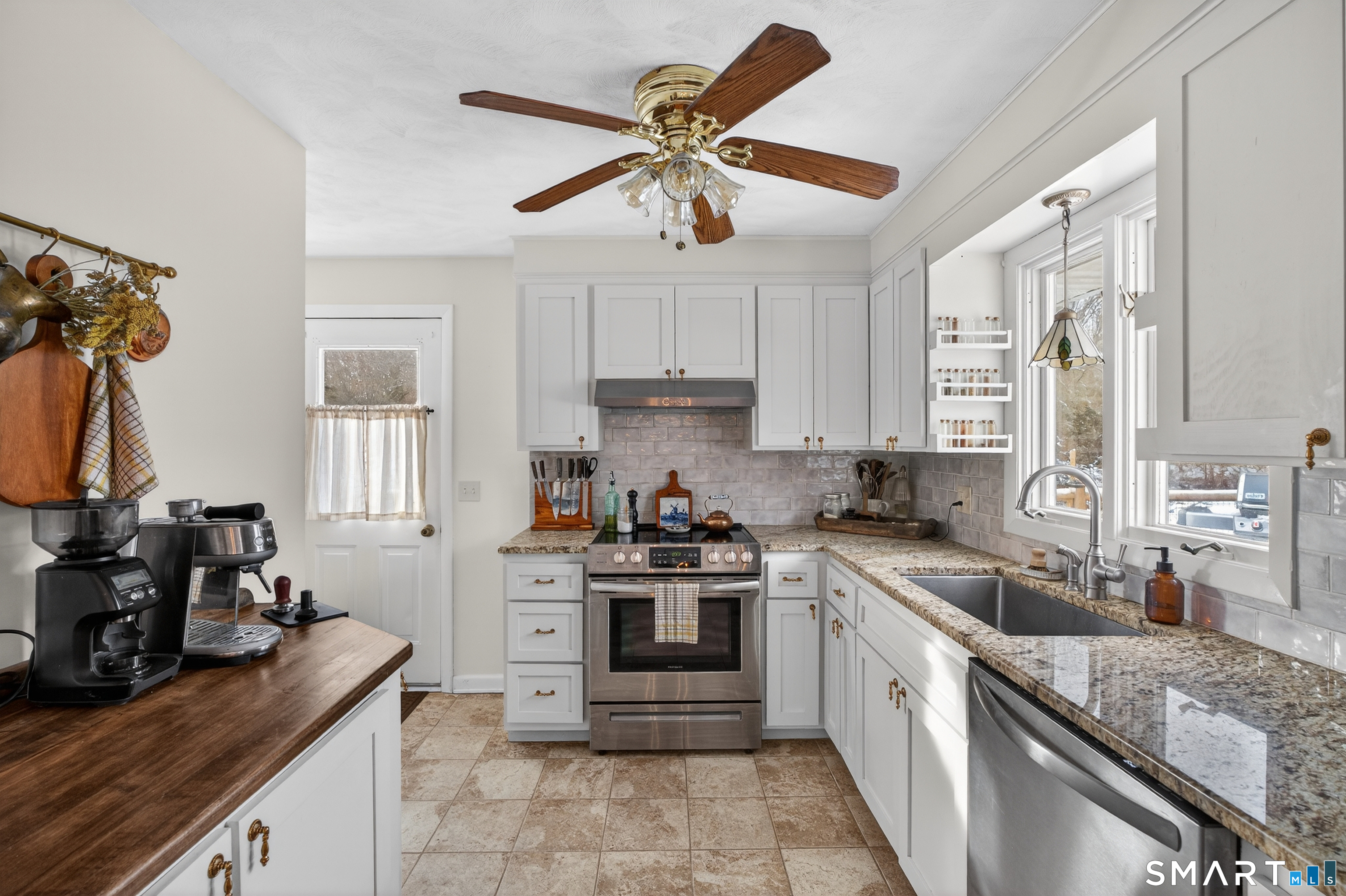 1 River Street Stonington, CT 06379 - Photo 7 of 26