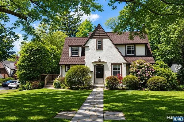 $5,450 | 298 Audubon Road, Englewood, NJ 07631