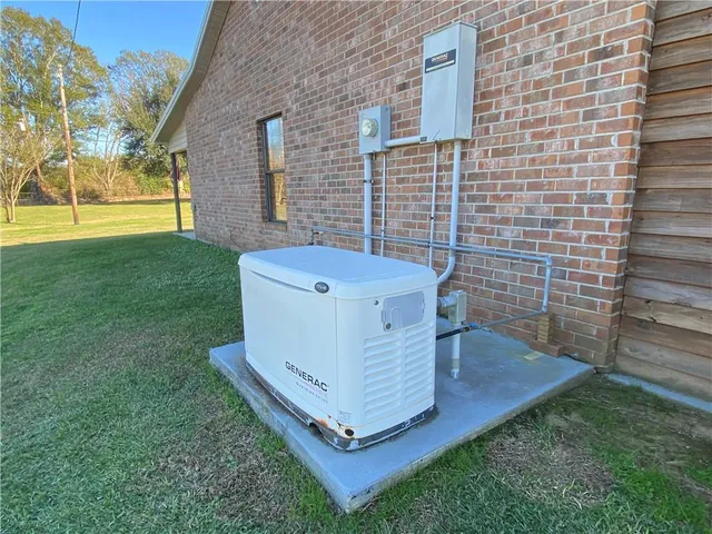 $270,000 | 68431 South River Road, Kentwood, LA 70444