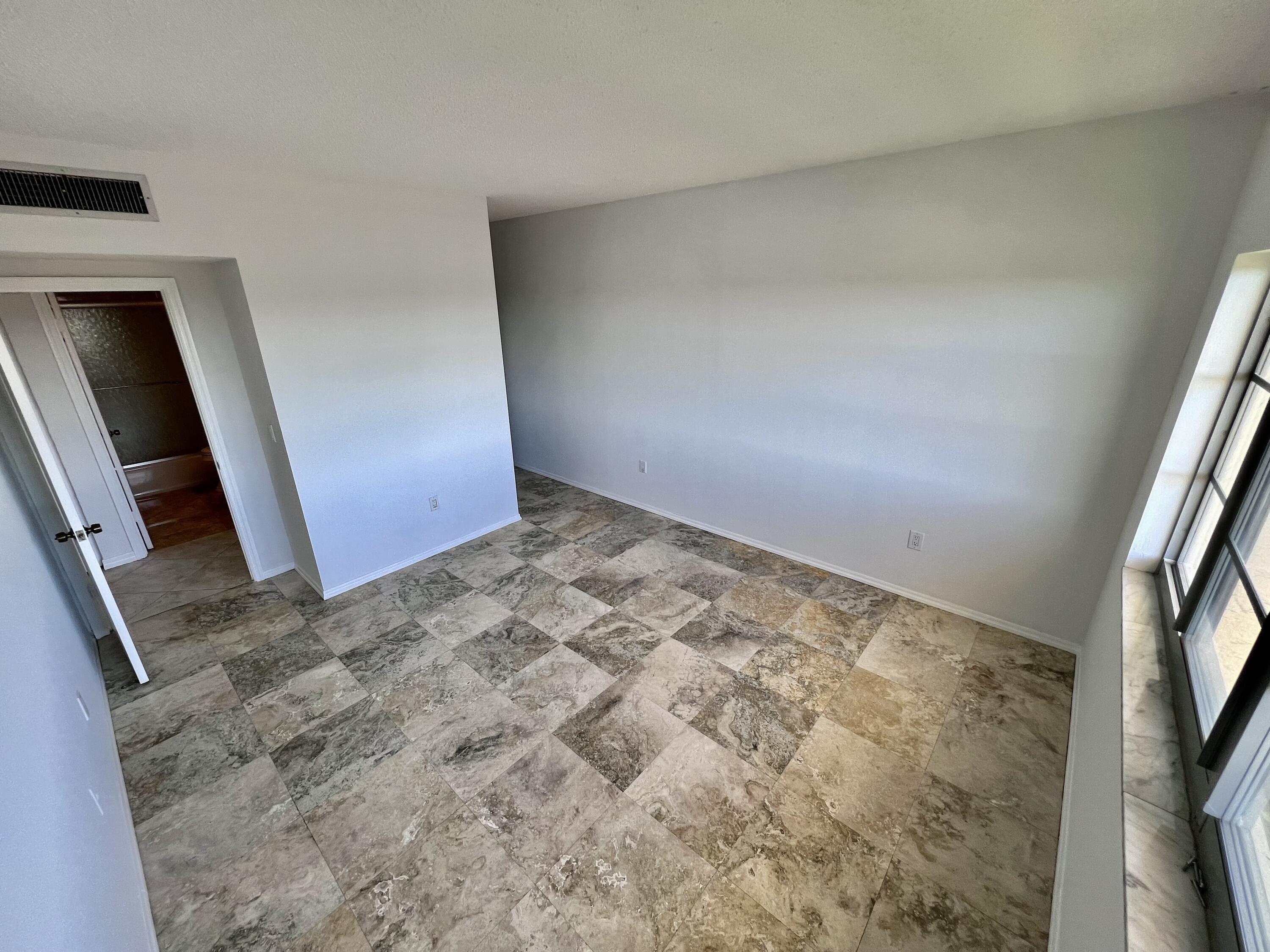 55 Southwest 2nd Avenue, Unit 5040 Boca Raton, FL 33432 - Photo 11 of 17 IMG_2419