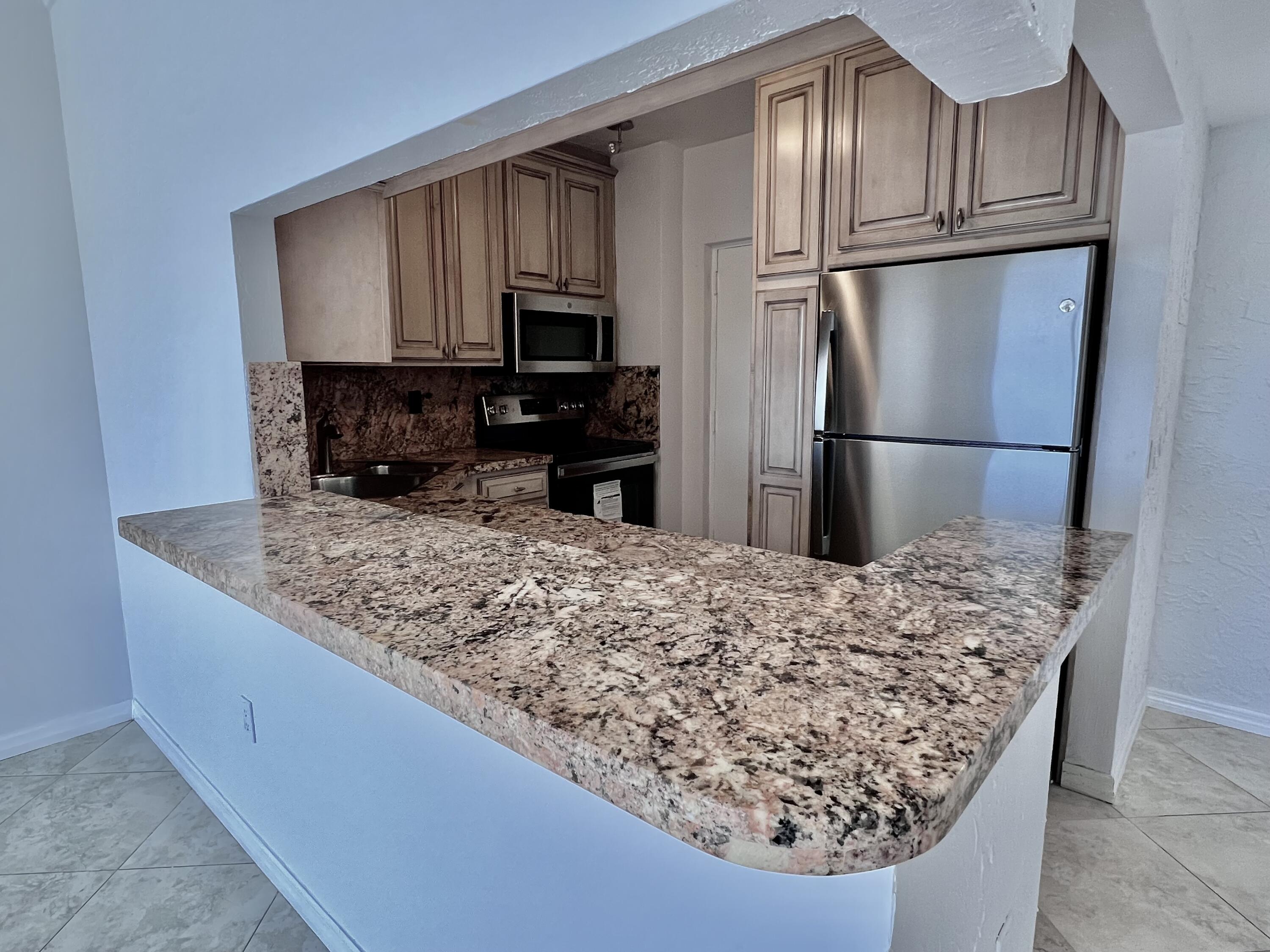 55 Southwest 2nd Avenue, Unit 5040 Boca Raton, FL 33432 - Photo 5 of 17 IMG_2410
