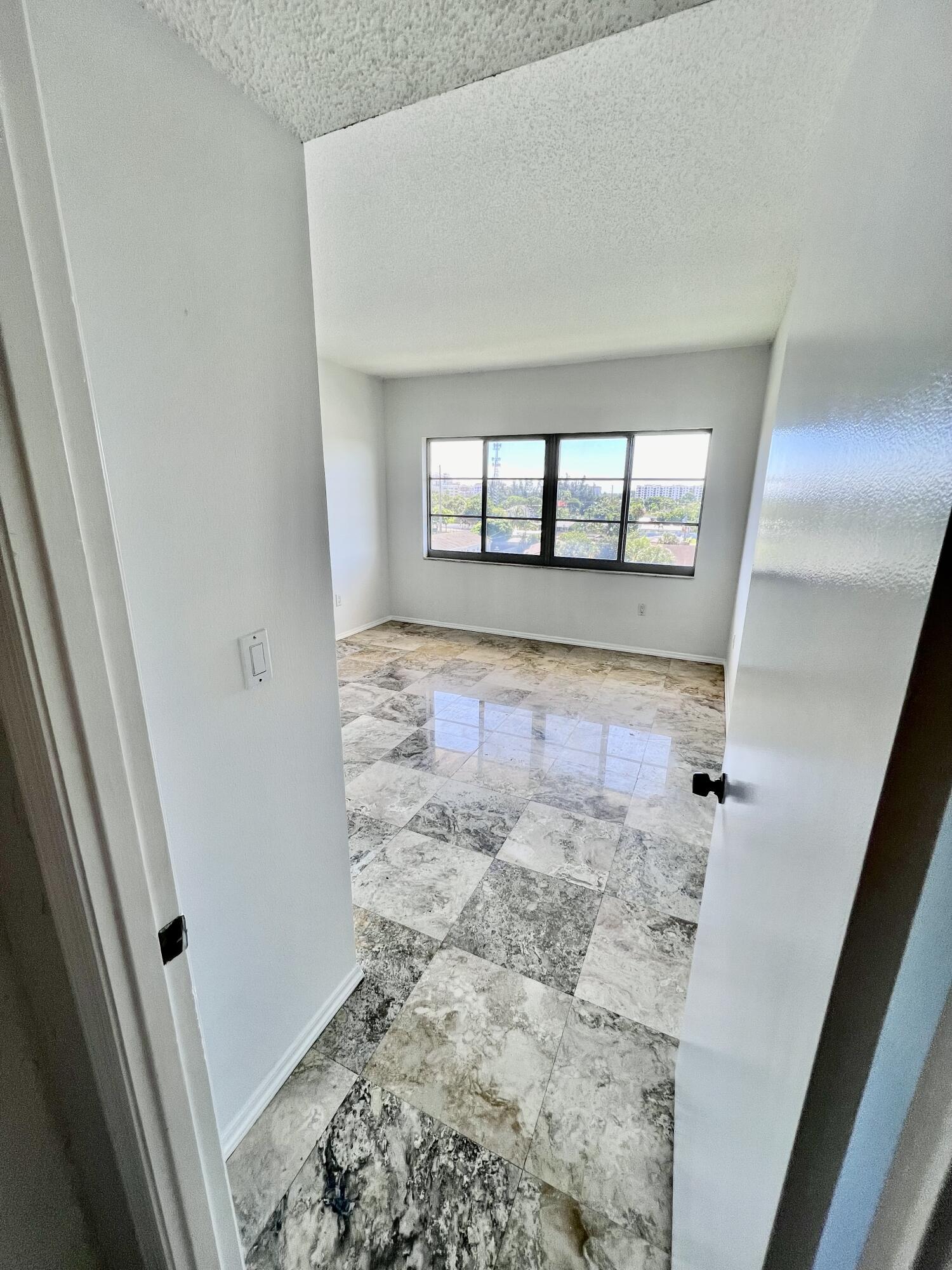 55 Southwest 2nd Avenue, Unit 5040 Boca Raton, FL 33432 - Photo 10 of 17 IMG_2418