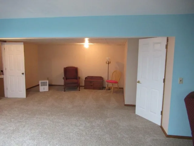 $379,900 | 305 East Veteran's Drive, Luverne, MN 56156