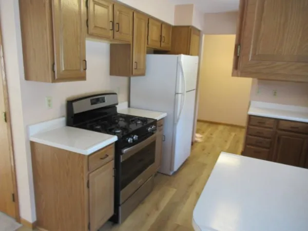 $349,900 | 305 East Veteran's Drive, Luverne, MN 56156