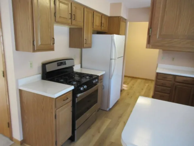 $379,900 | 305 East Veteran's Drive, Luverne, MN 56156