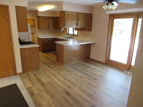 $349,900 | 305 East Veteran's Drive, Luverne, MN 56156