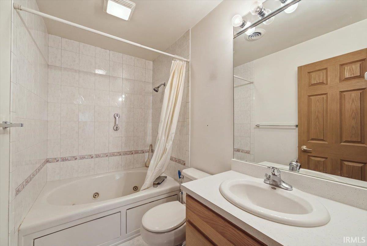313 West Oak Hill Road Porter, IN 46304 - Photo 19 of 26 Gallery Image 19