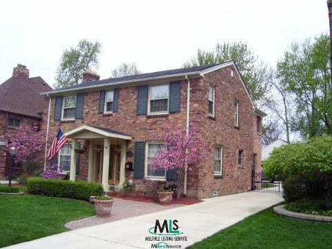1530 Oxford Road Grosse Pointe, MI 48236 - Photo 1 of 9 854849.JPG