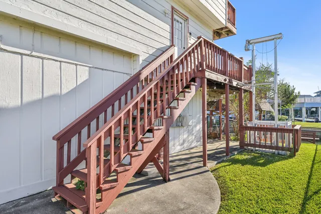 $419,900 | 12 North Omega Street, La Marque, TX 77568