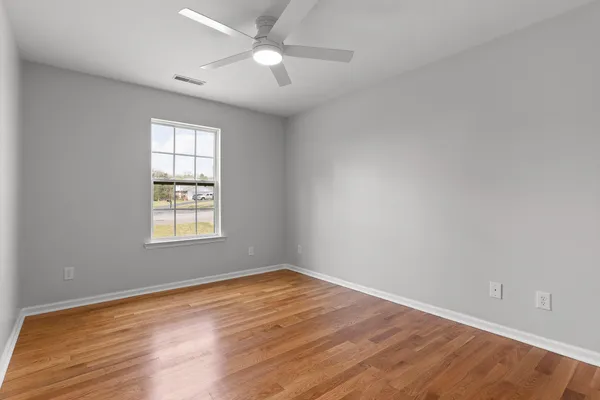 $300,000 | 124 Headlyn Drive, Hixson, TN 37343