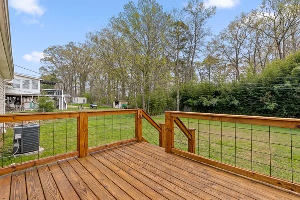 $300,000 | 124 Headlyn Drive, Hixson, TN 37343