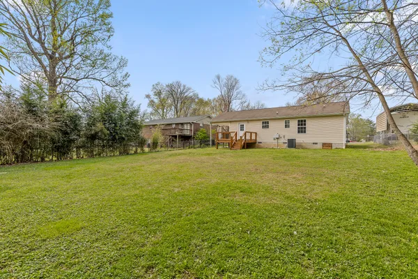 $300,000 | 124 Headlyn Drive, Hixson, TN 37343