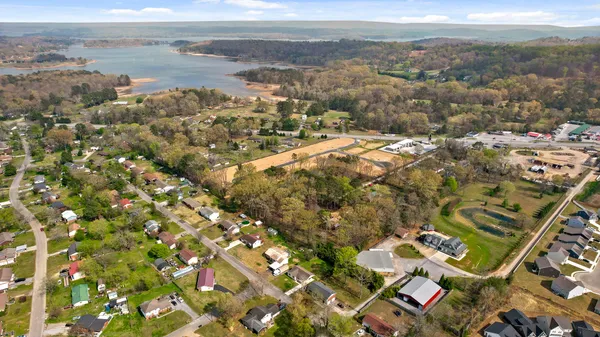 $300,000 | 124 Headlyn Drive, Hixson, TN 37343