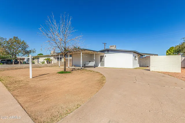 $290,000 | 7520 West Crittenden Lane, Phoenix, AZ 85033