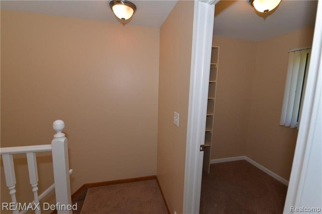 185 Fraser Street Rochester, MI 48307 - Photo 22 of 34