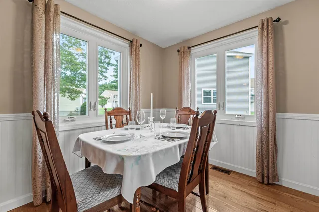 $445,000 | 27 Country Hill Road, Nashua, NH 03063