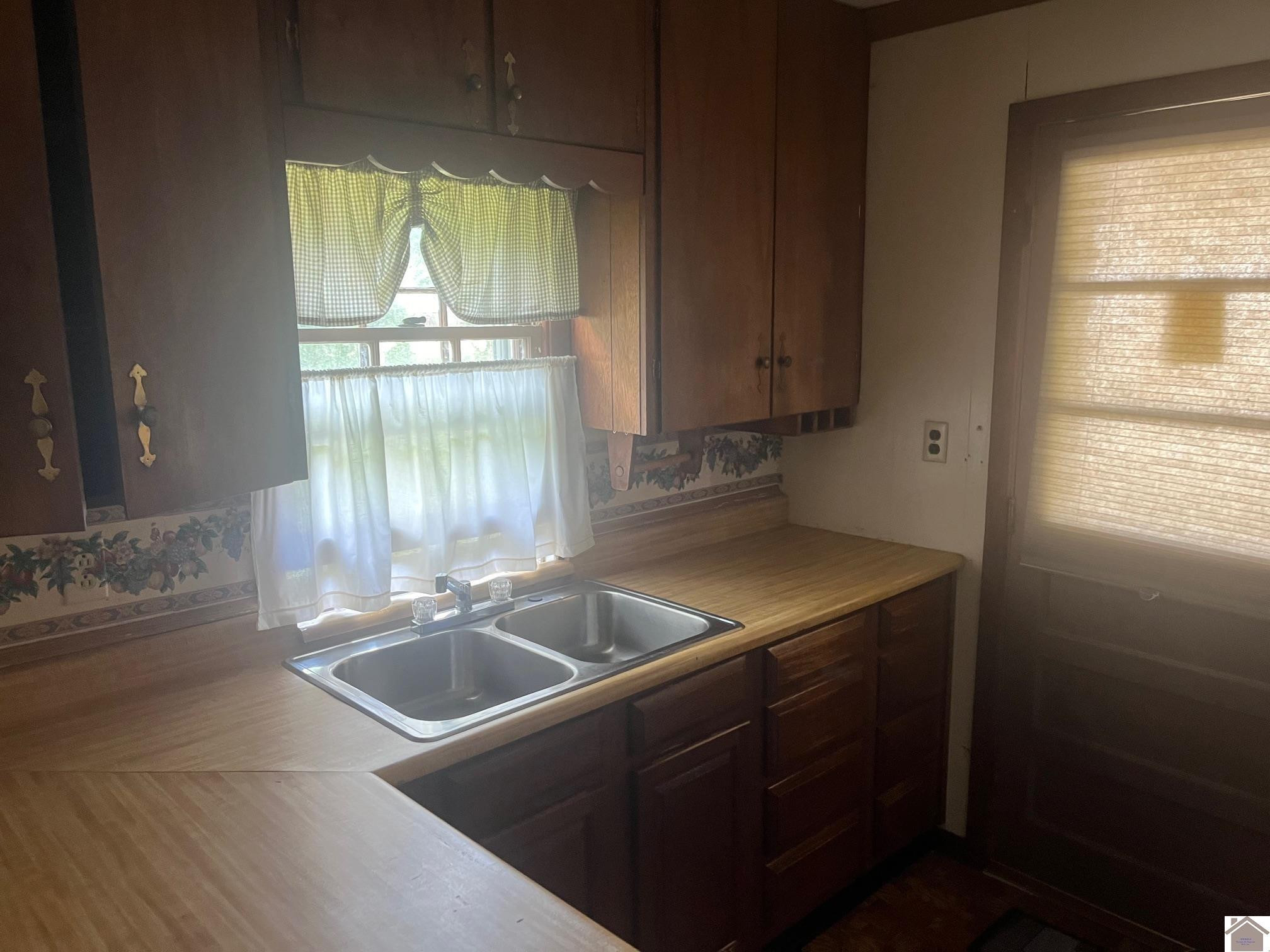 5430 Noble Road Paducah, KY 42001 - Photo 7 of 15 Photo 7