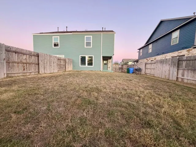 $2,025 | 176 Andross Lane, Bastrop, TX 78602