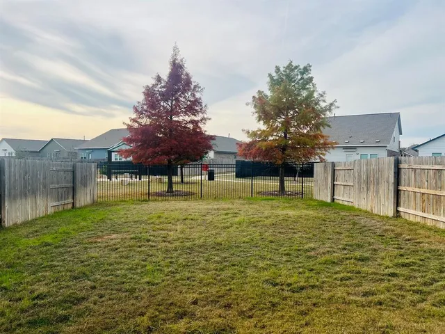 $2,025 | 176 Andross Lane, Bastrop, TX 78602