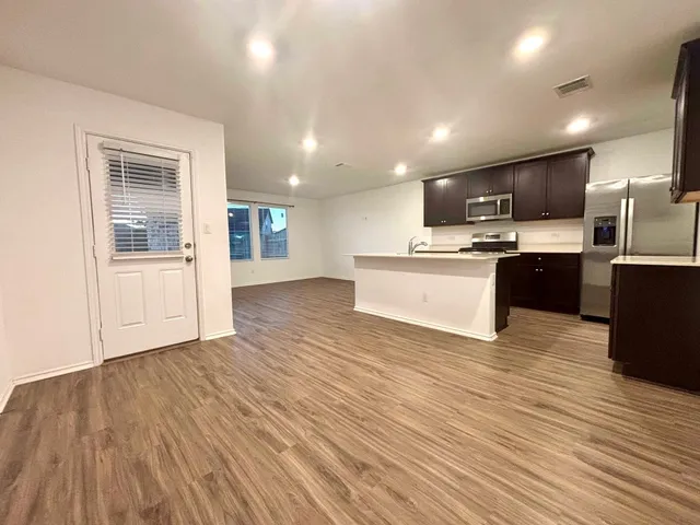 $2,025 | 176 Andross Lane, Bastrop, TX 78602