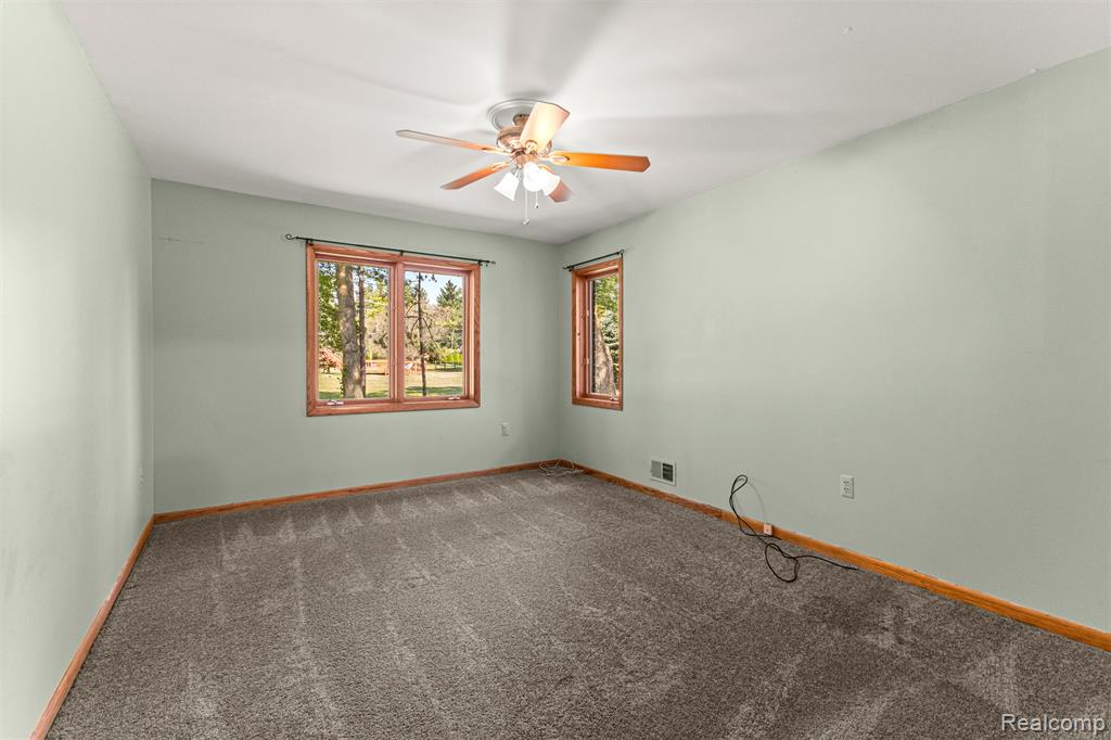 18990 Beck Road Northville, MI 48168 - Photo 24 of 60