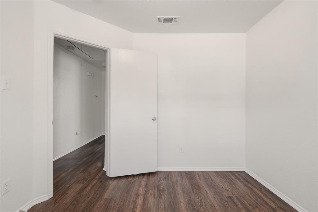 1542 Sunny Meadow Road Lancaster, TX 75134 - Photo 30 of 36