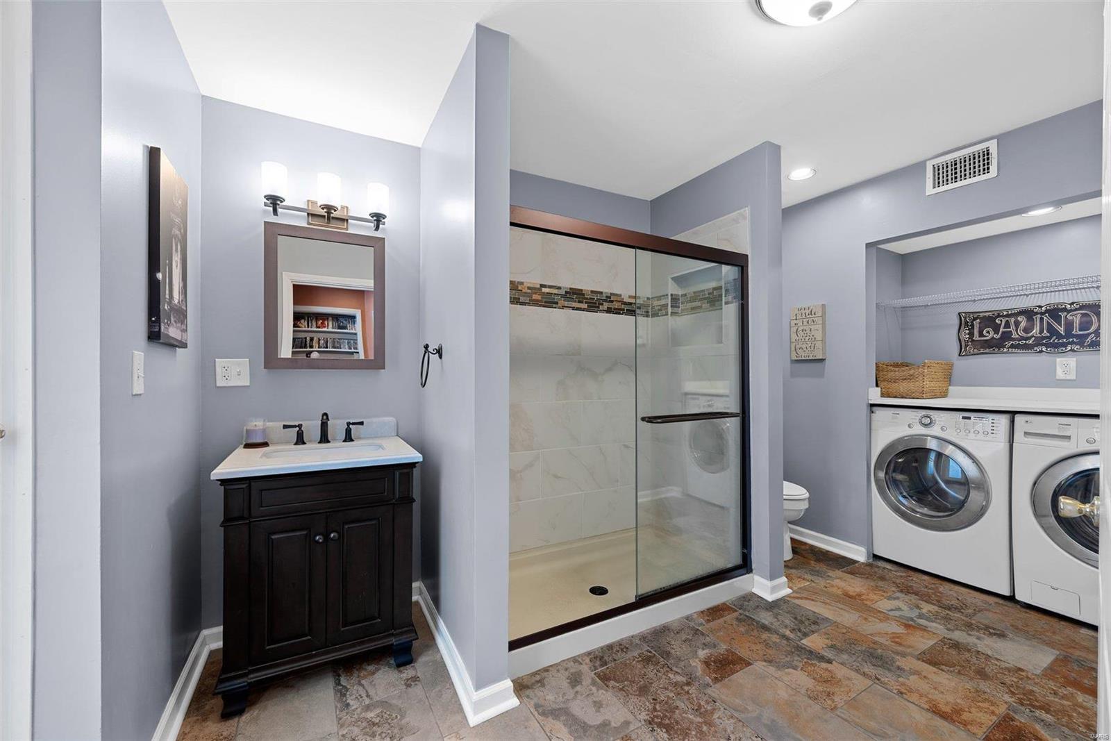 8990 Sappington Road St. Louis, MO 63126 - Photo 20 of 53 Gallery Image 20