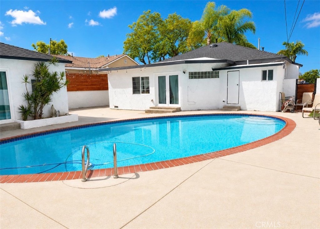 14357 Reis Street Whittier, CA 90604 - Photo 28 of 31 pool
