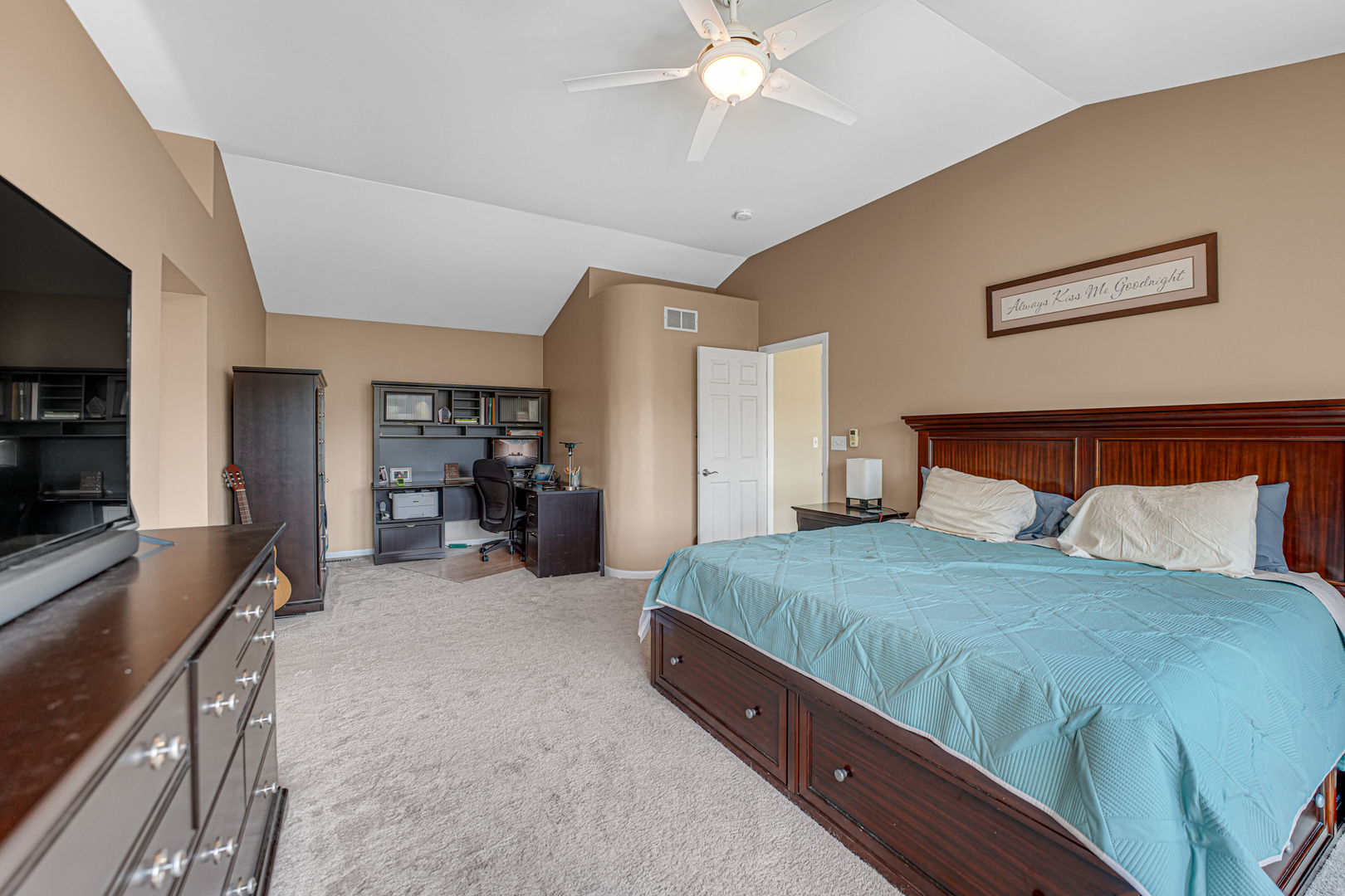 2316 Loop Road Algonquin, IL 60102 - Photo 12 of 33 Gallery Image 12