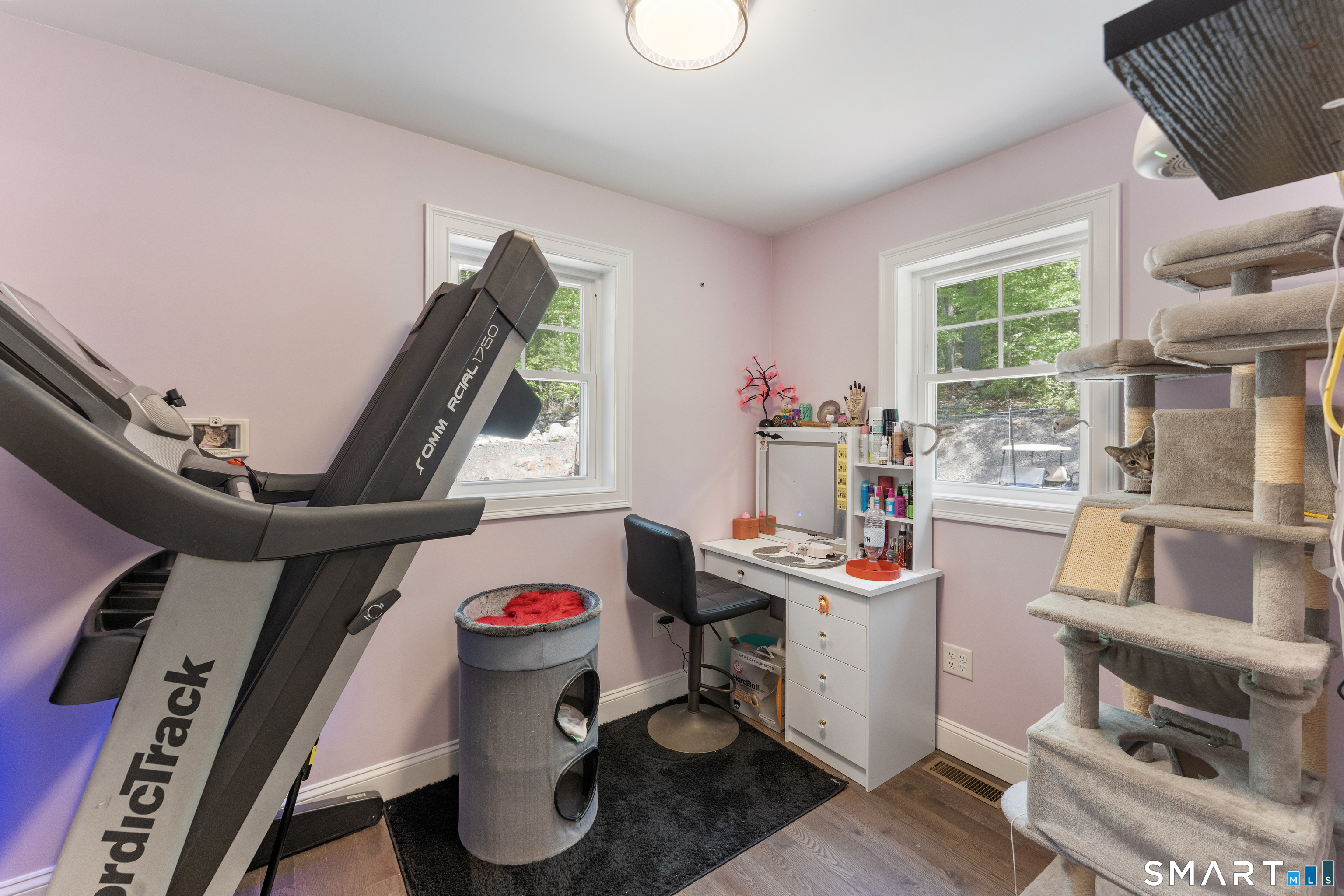 23 Senexet Rd No 1 Woodstock, CT 06281 - Photo 21 of 39 Office on the main level