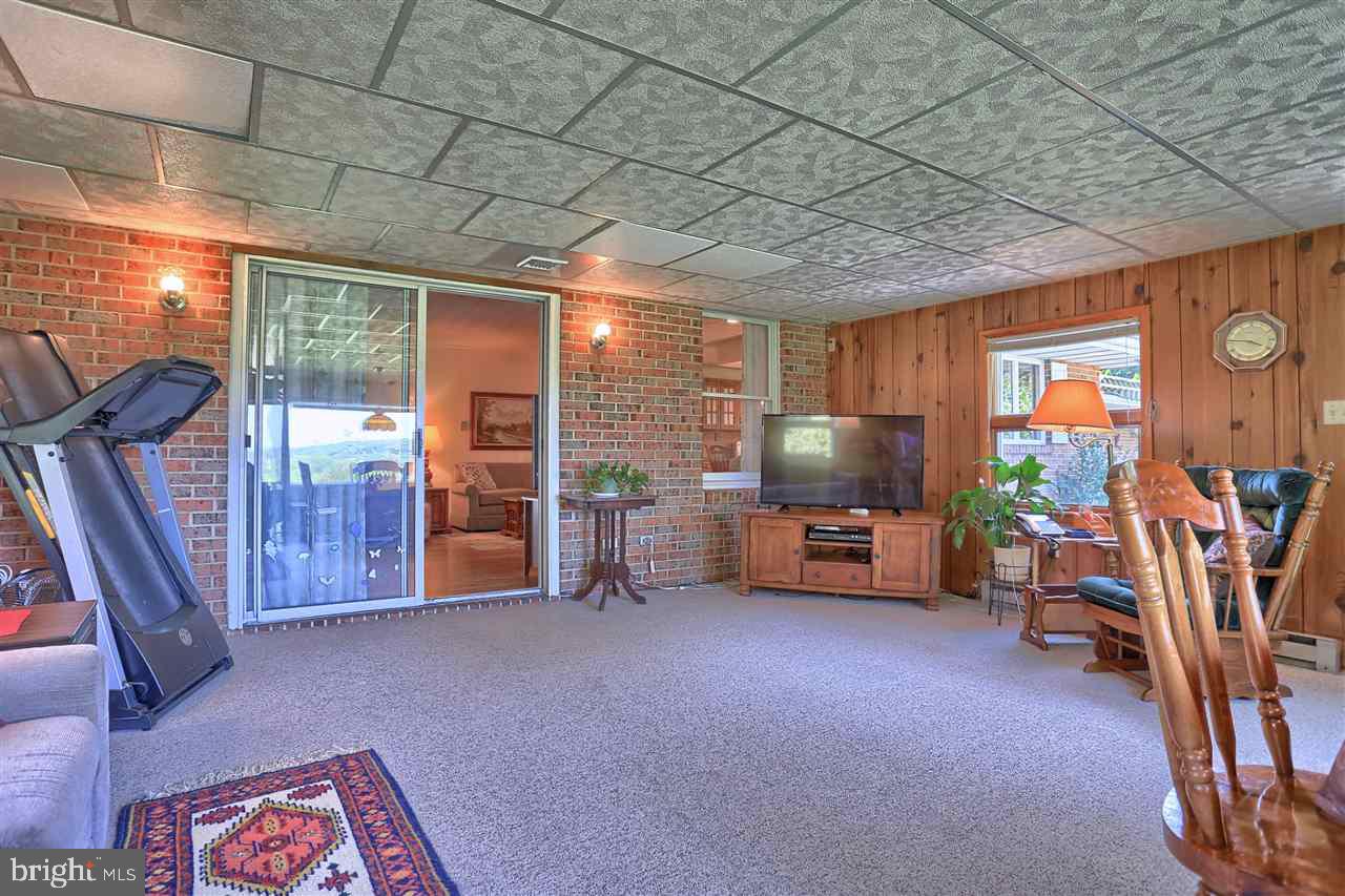 18141 Ridge Meadow Road Stewartstown, PA 17363 - Photo 11 of 25 Gallery Image 11