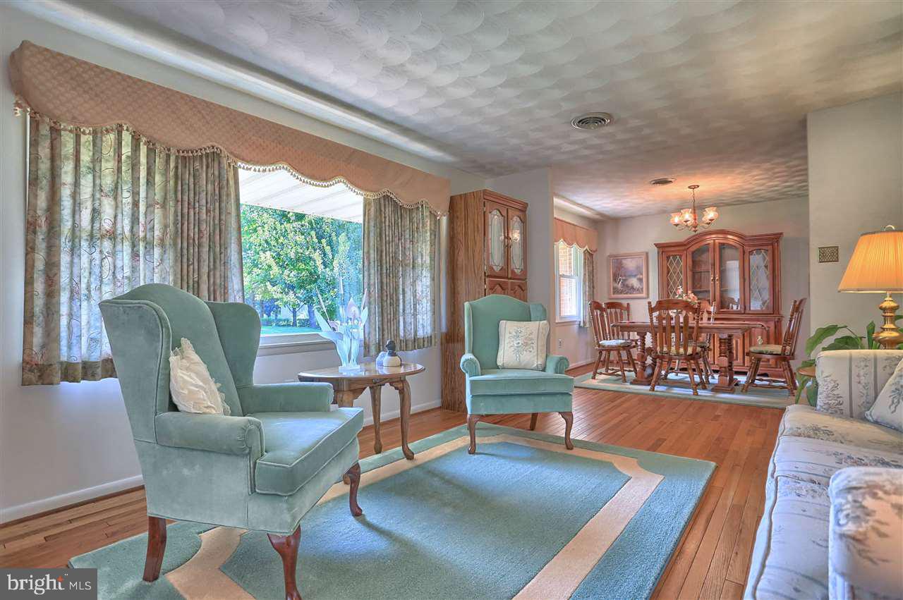18141 Ridge Meadow Road Stewartstown, PA 17363 - Photo 4 of 25 Gallery Image 4